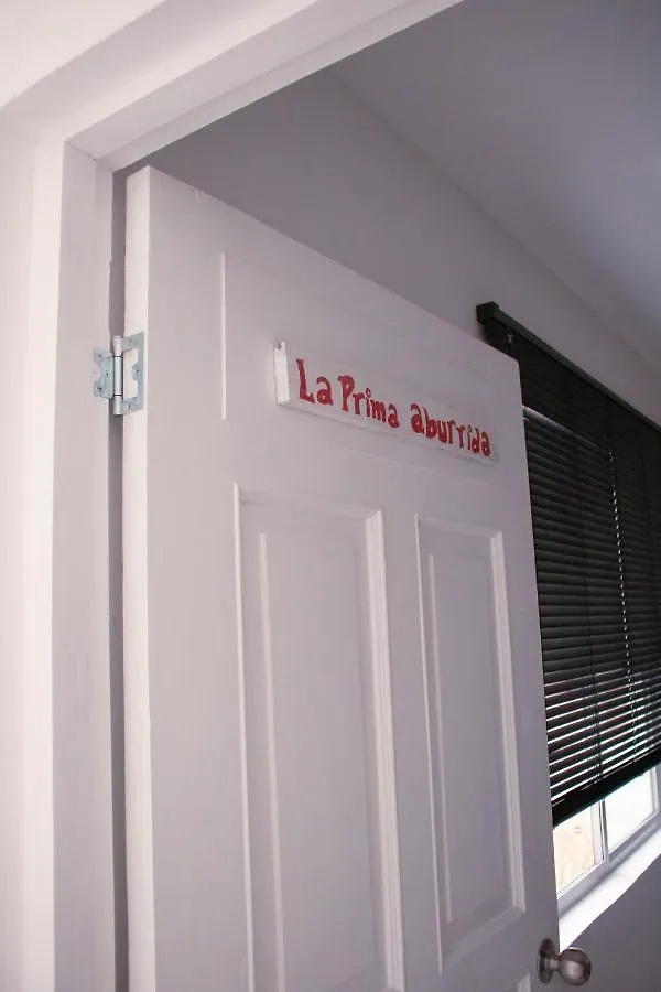 La Familia Hostel - Parque Poblado Medellin
