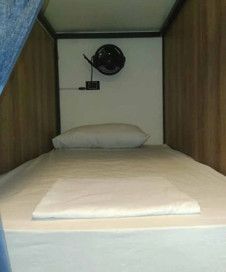 La Familia Hostel - Parque Poblado Medellin Colombia