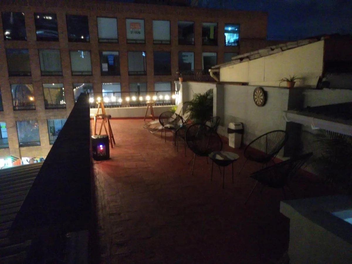 La Familia Hostel - Parque Poblado Medellin Colombia